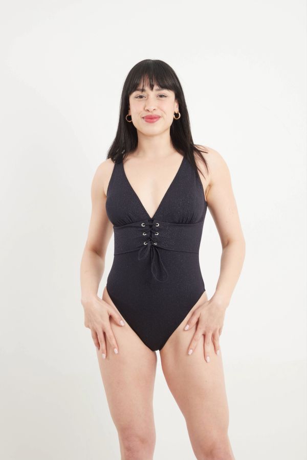 MAILLOT 1 PIECE OEILLET F03